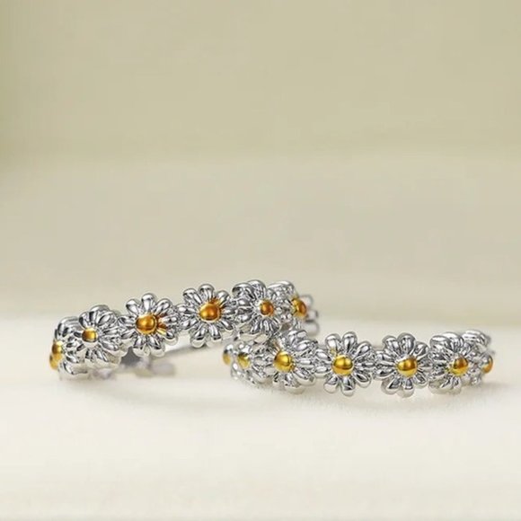 Sterling Silver Daisy Flower Hoop Earrings - Picture 5 of 5